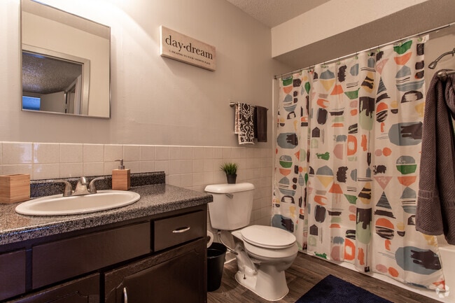 2HAB, baño - Glen Oaks