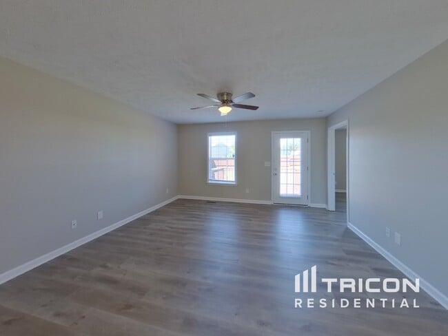 Photo - 1908 Susan Rd