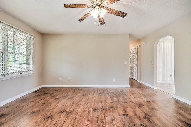 Photo - 5524 Carters Vly Rd Unit A