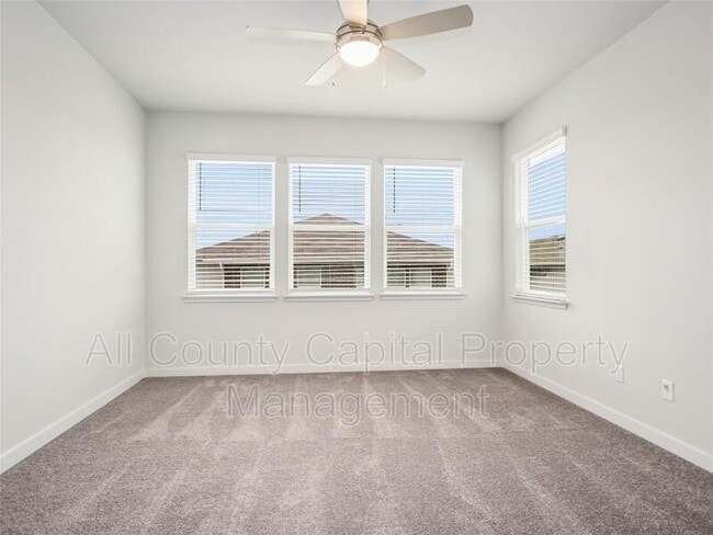 Photo - 605 W South St