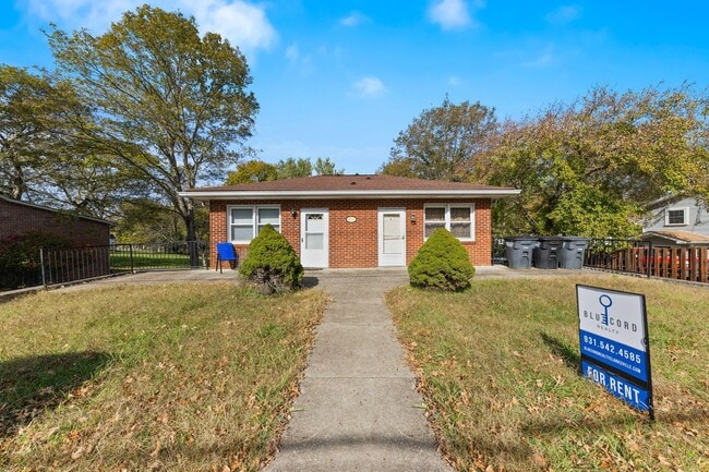 Photo - 521 Hawkins Rd Unit 3