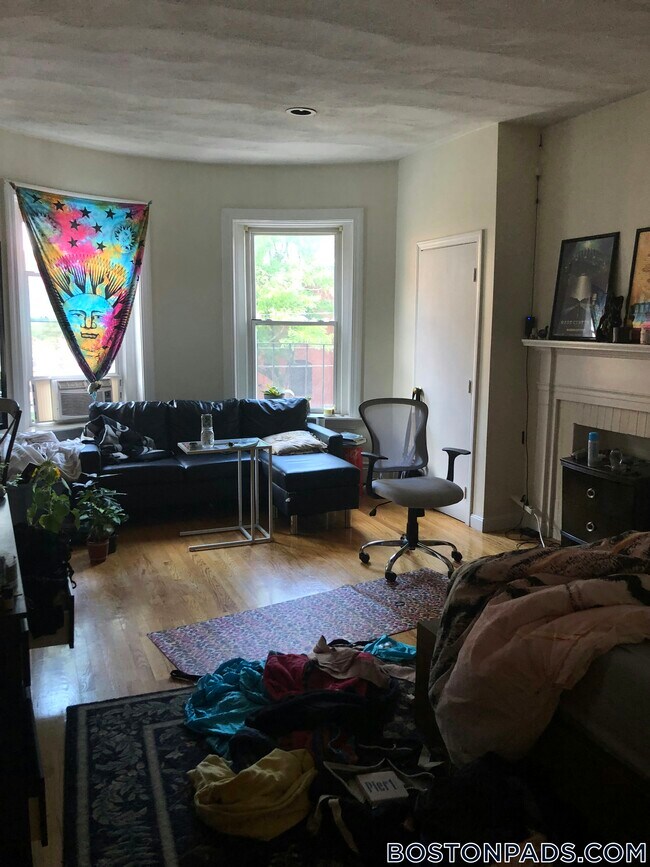 Photo - 14 Wait St Unidad 2F