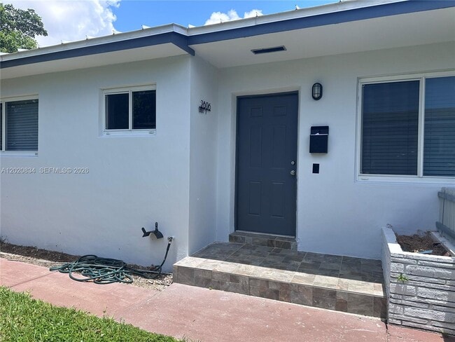 Photo - 2806 SW 35th Ave Unidad 1