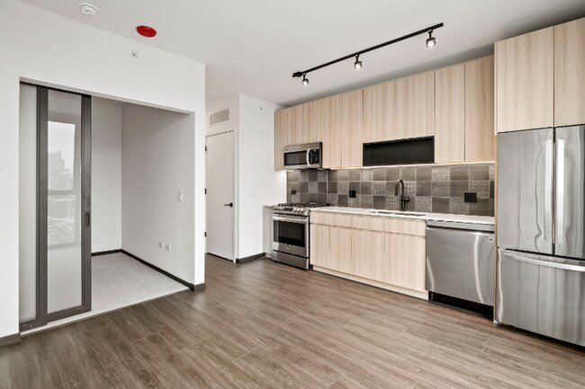 Photo - 122 N Ada St Condo