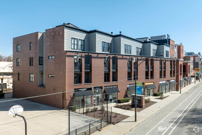 Primary - Shoppes on Clybourn Apartamentos