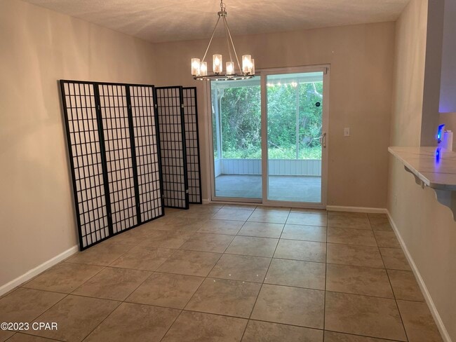 Photo - 241 Hannover Cir