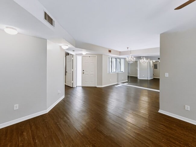 Photo - ** COACH HOMES @ BERKSHIRE LAKES ** 2 BED / 2 BATH - 1ST FLOOR CONDO - GARAGE - ANNUAL RENTAL