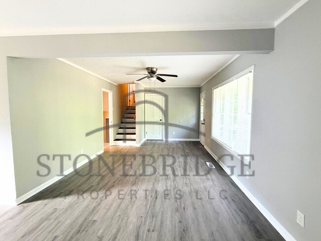 Photo - 5 bed, 3 bath home in StillWaters