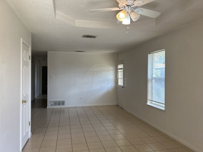 Photo - 5305 Morning Glen Ln