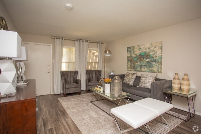 1HAB, 1BA - 800ft²