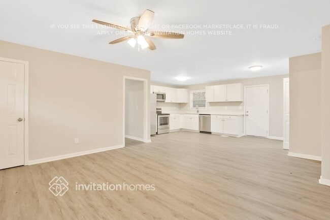 Photo - 1100 Grace St SW