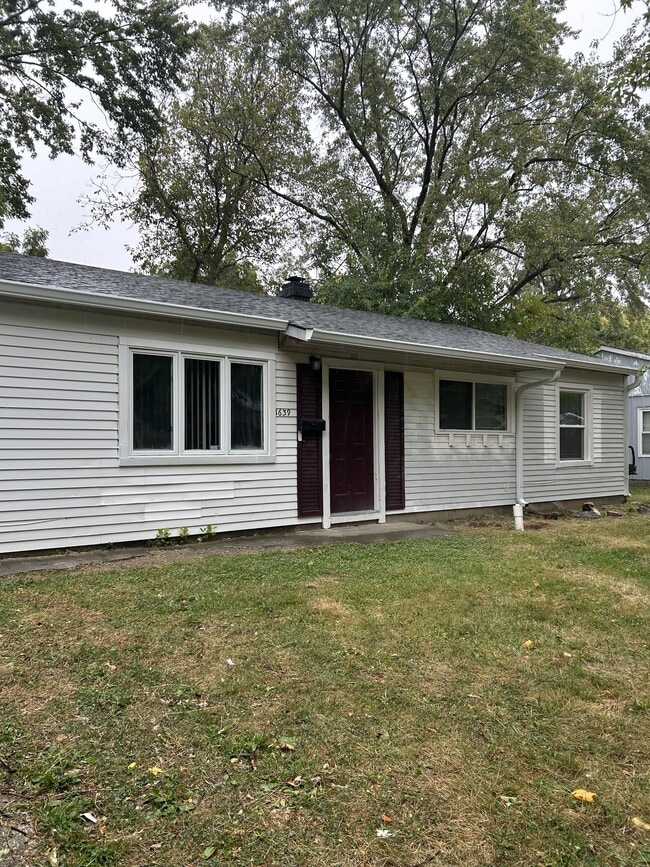 Building Photo - 3639 Richelieu Rd Rental