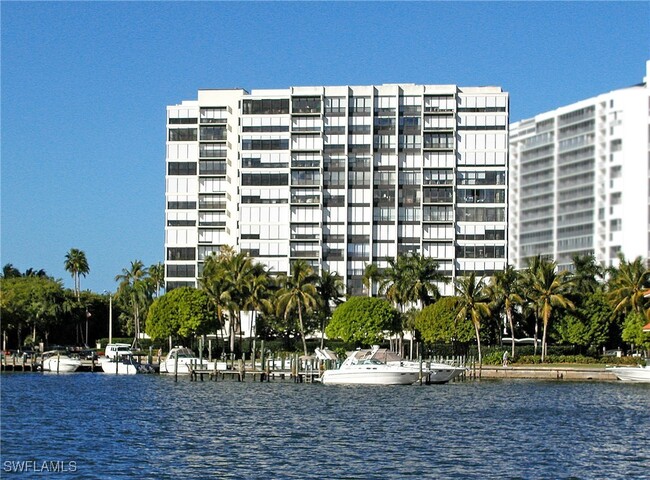 Photo - 4031 Gulf Shore Blvd N Unidad 10C Rental