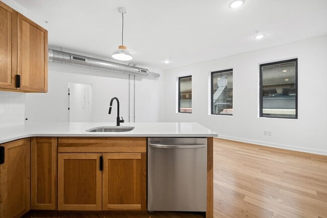 Photo - Welcome to Emerald Fox Lofts Unit 3