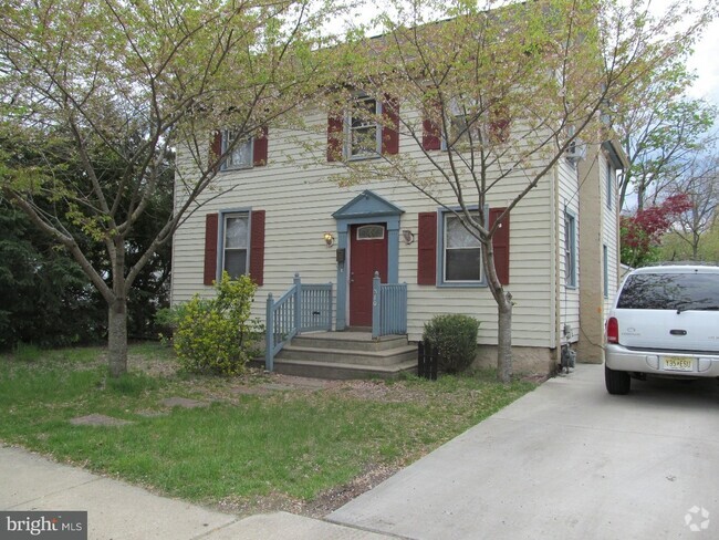 Building Photo - 310 Ellis St Rental