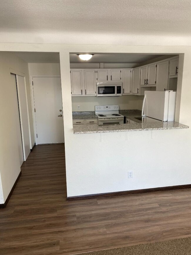 Photo - 2447 County B Rd W