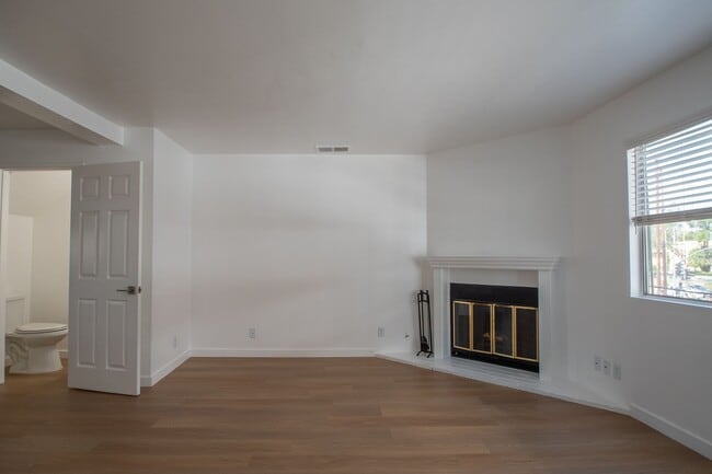 5340 Whitsett Ave Unidad 05