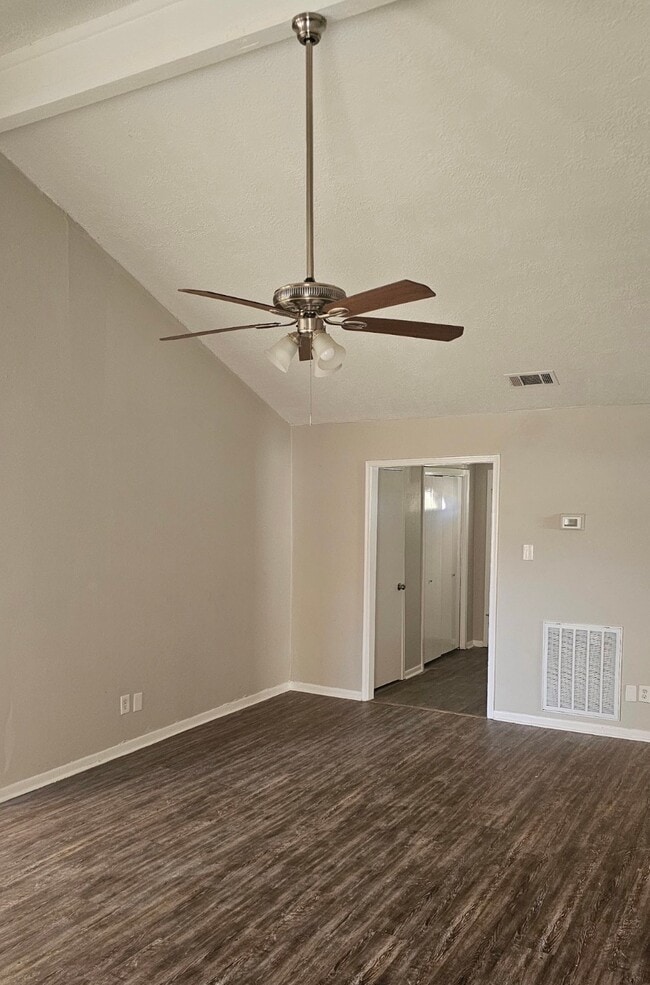 Photo - 13355 Lake Breeze Ln