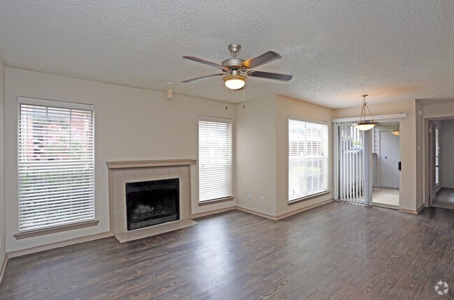 2Bd/2Bath
