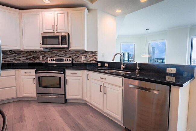 Photo - 449 S 12th St Unit 1101