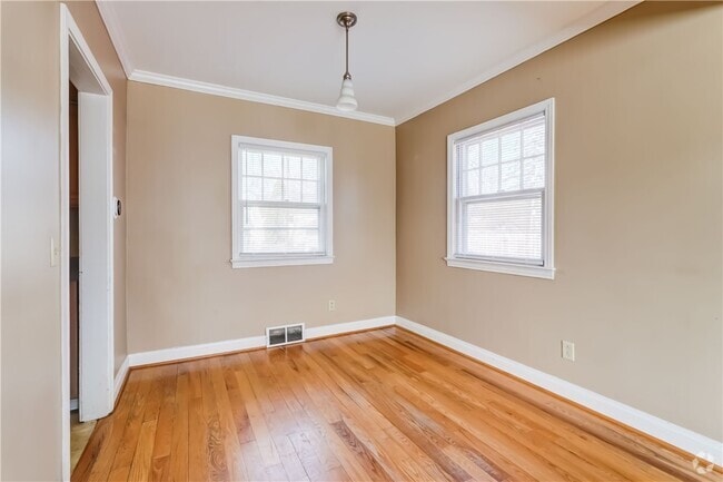 Building Photo - 110 Westmoreland Dr Rental