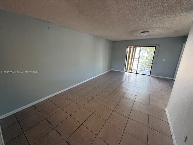 Photo - 831 NE 207th Ln Condo Unit 2-202