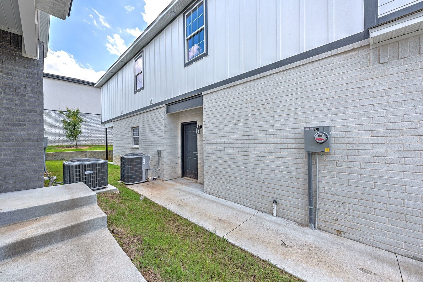 Photo - 927 S Benchmark Ln Unit #1