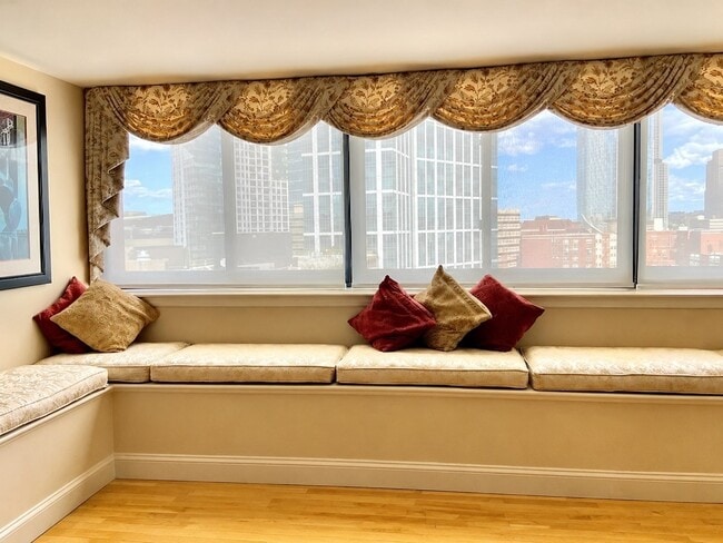 6 Whittier Pl Unit 14J