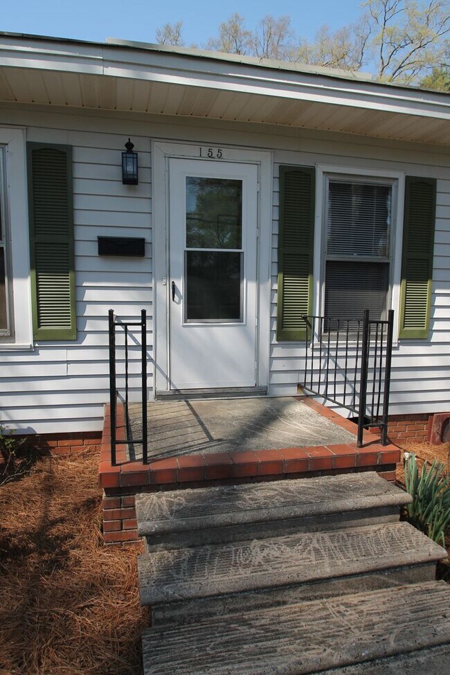 Photo - Exclusively Offered By Muse Realty Rentals...