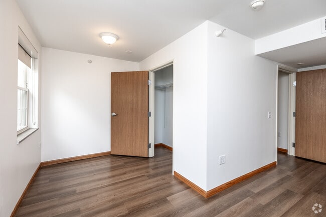 2BR, 2BA - Second Bedroom