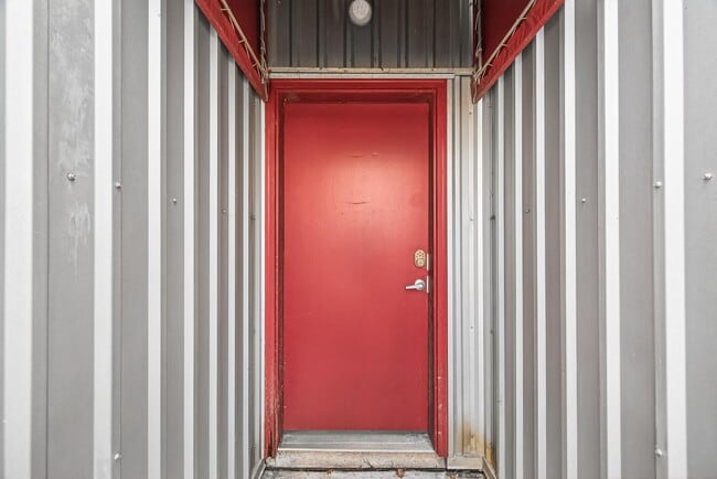 Photo - 6911 Yellowstone Way Dr