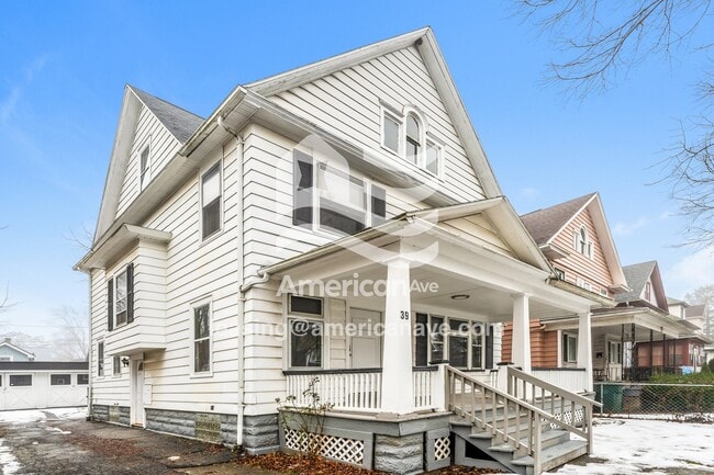 39 Jackson St