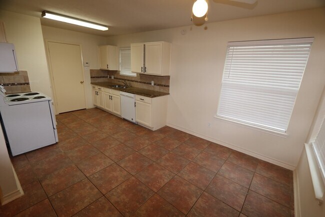 Photo - 18414 Willow Moss Dr