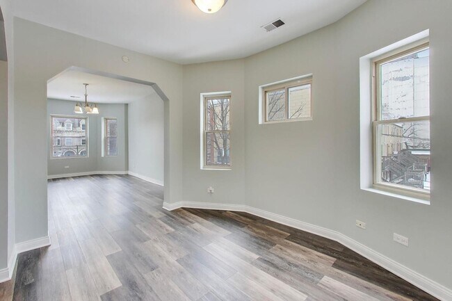 Photo - 5938 S Indiana Ave