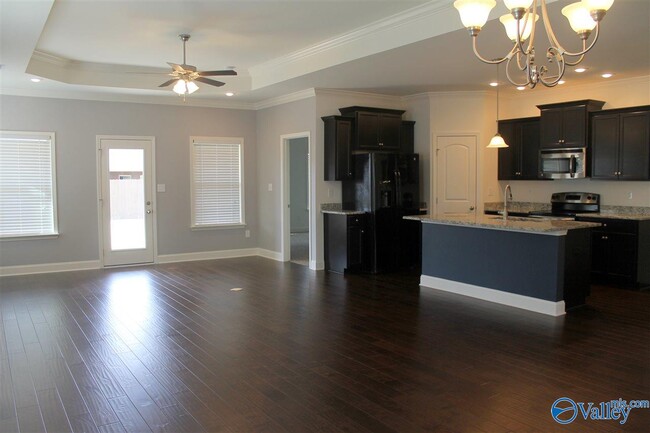 Photo - 139 Pembridge Ln