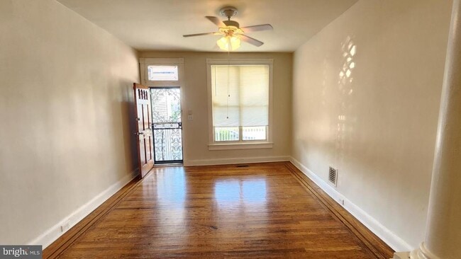 Photo - 3216 W Belvedere Ave