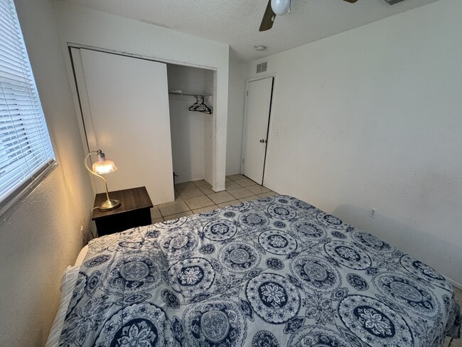 148 Deacon Jones Blvd Unit 2