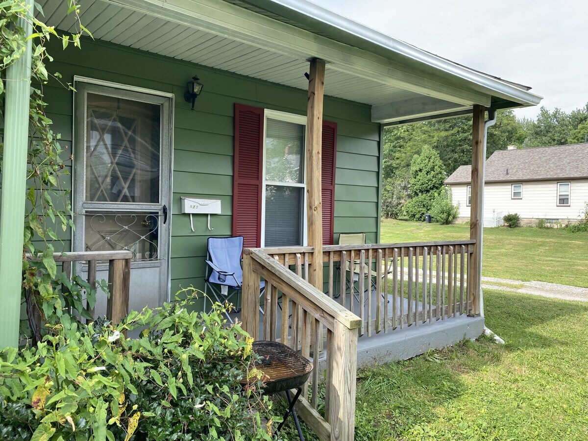 Photo - 815 Warren Ave