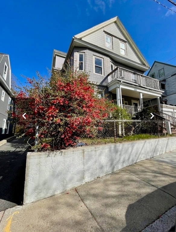 Building Photo - 14 Dow St Unit 2