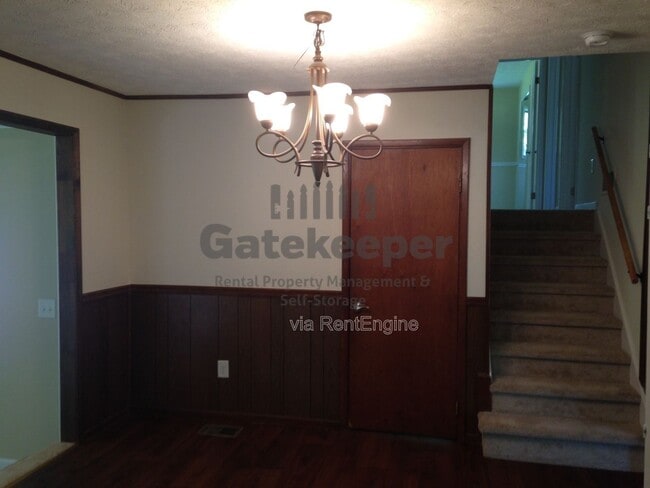 Photo - 695 Georgia Ave