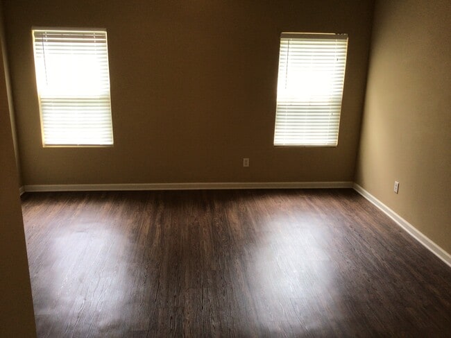 Photo - 1045 Brookgreen Ln