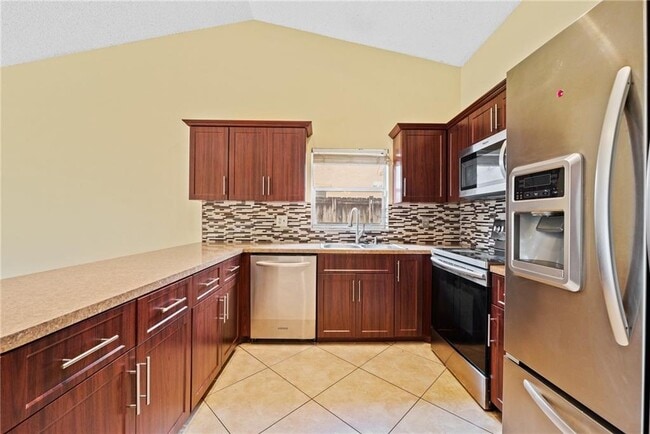 4950 NW 83rd Ave