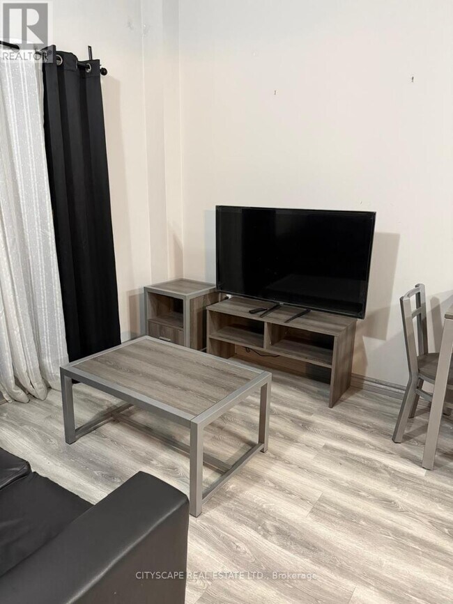 Photo - 275 Larch St Unité G114