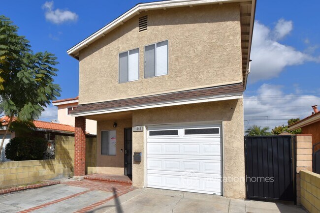 Photo - 11445 Littchen St House