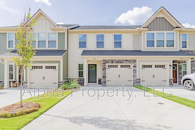 Photo - 132 Eagle Wood Dr Townhome