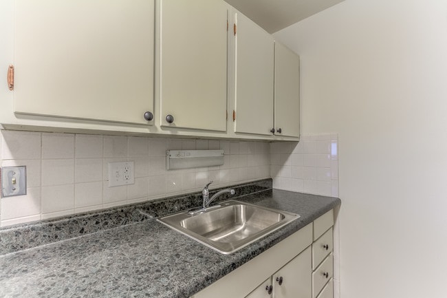 Photo - Indian Hills Apartments