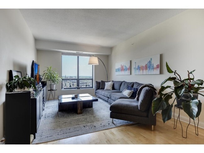 Building Photo - 100 3rd Ave S Unit 2101 Rental