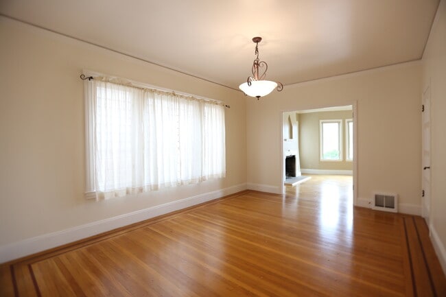 Photo - 2566-2568 22nd Avenue Unit 2566