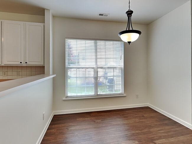 8428 Whisper Ridge Pl