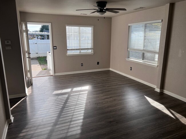 Photo - 2820 East St Unidad B